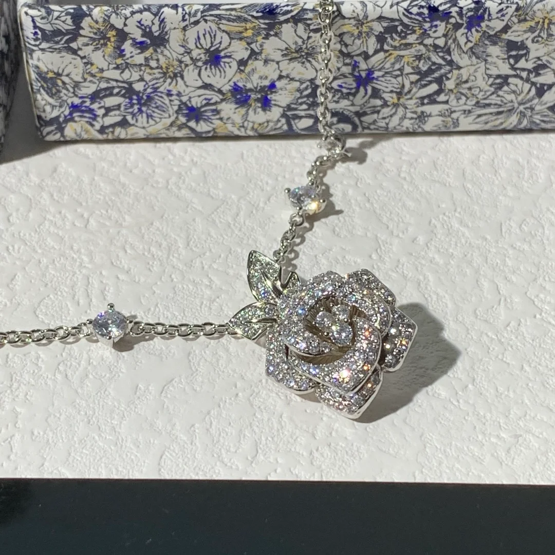 디올 로즈 바게텔 미디엄 목걸이