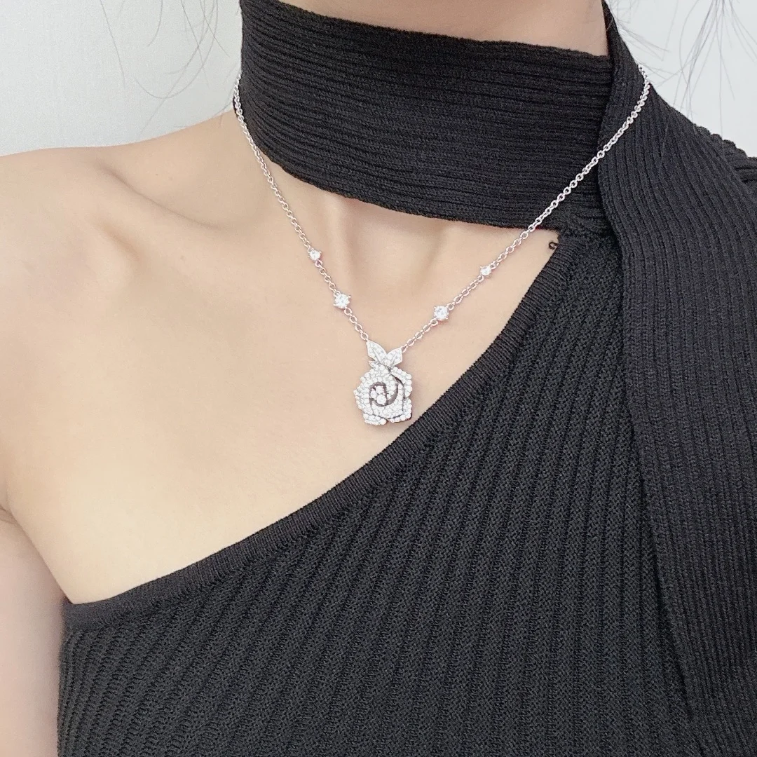 디올 로즈 바게텔 미디엄 목걸이