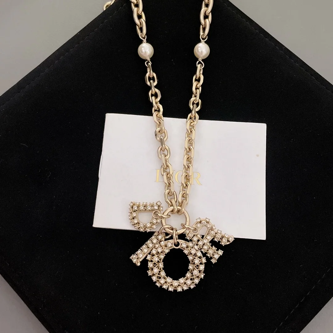 디올 레이디 골드 피니쉬 목걸이