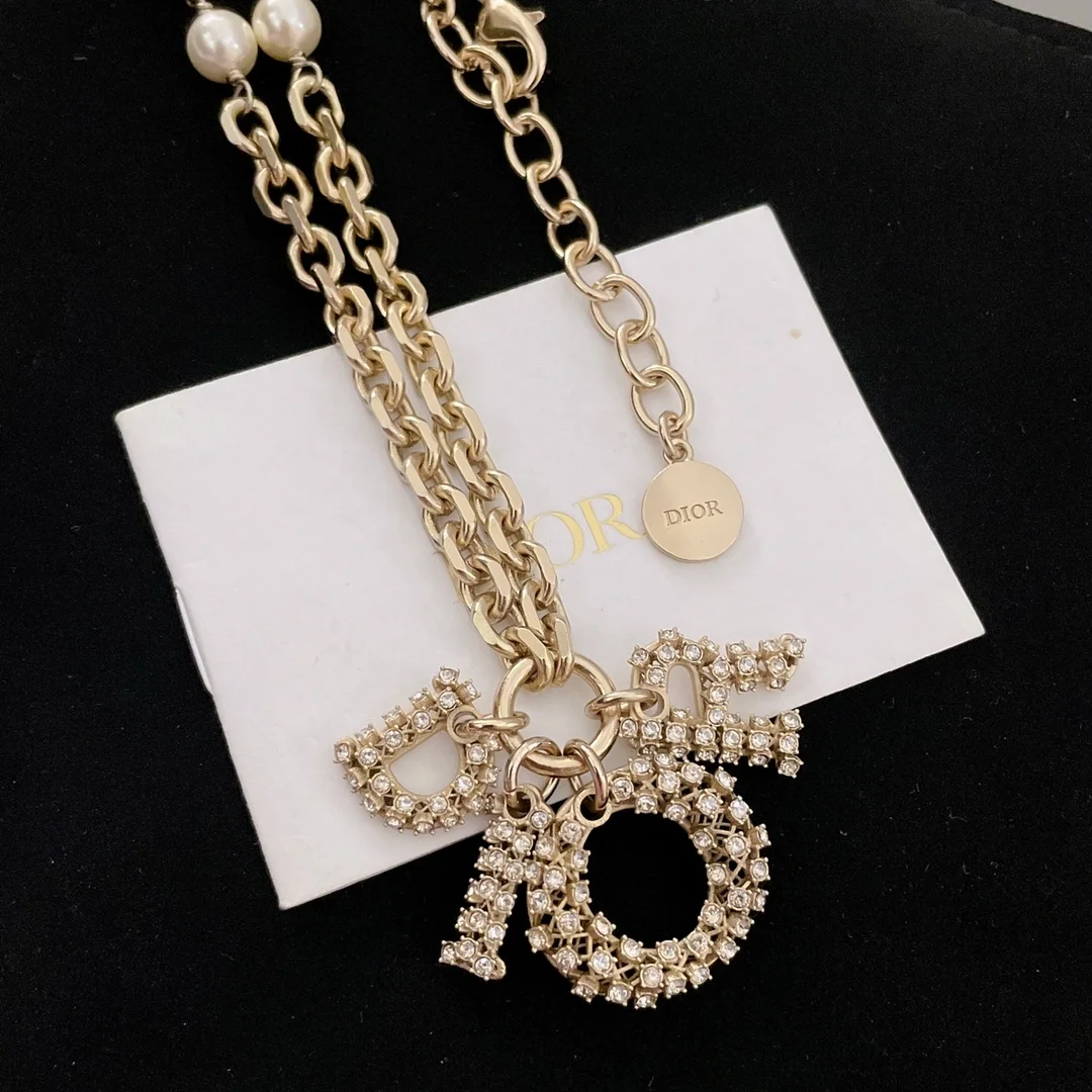 디올 레이디 골드 피니쉬 목걸이