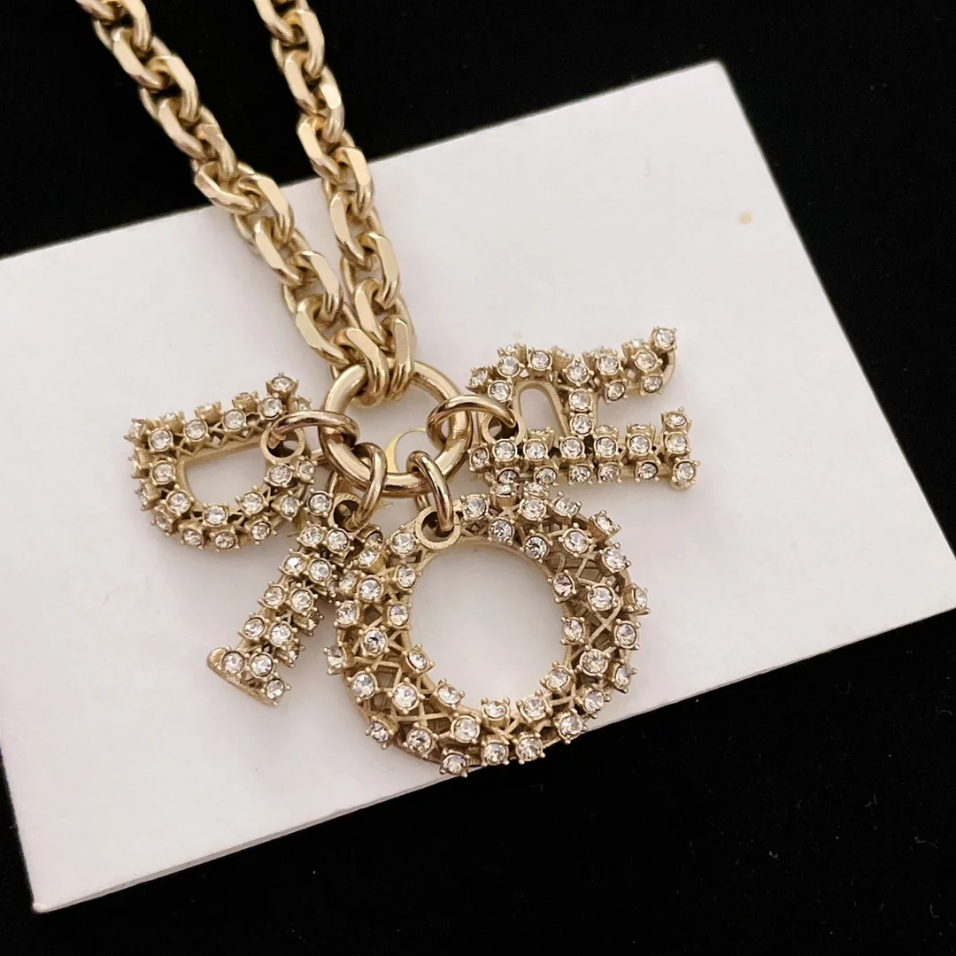 디올 레이디 골드 피니쉬 목걸이