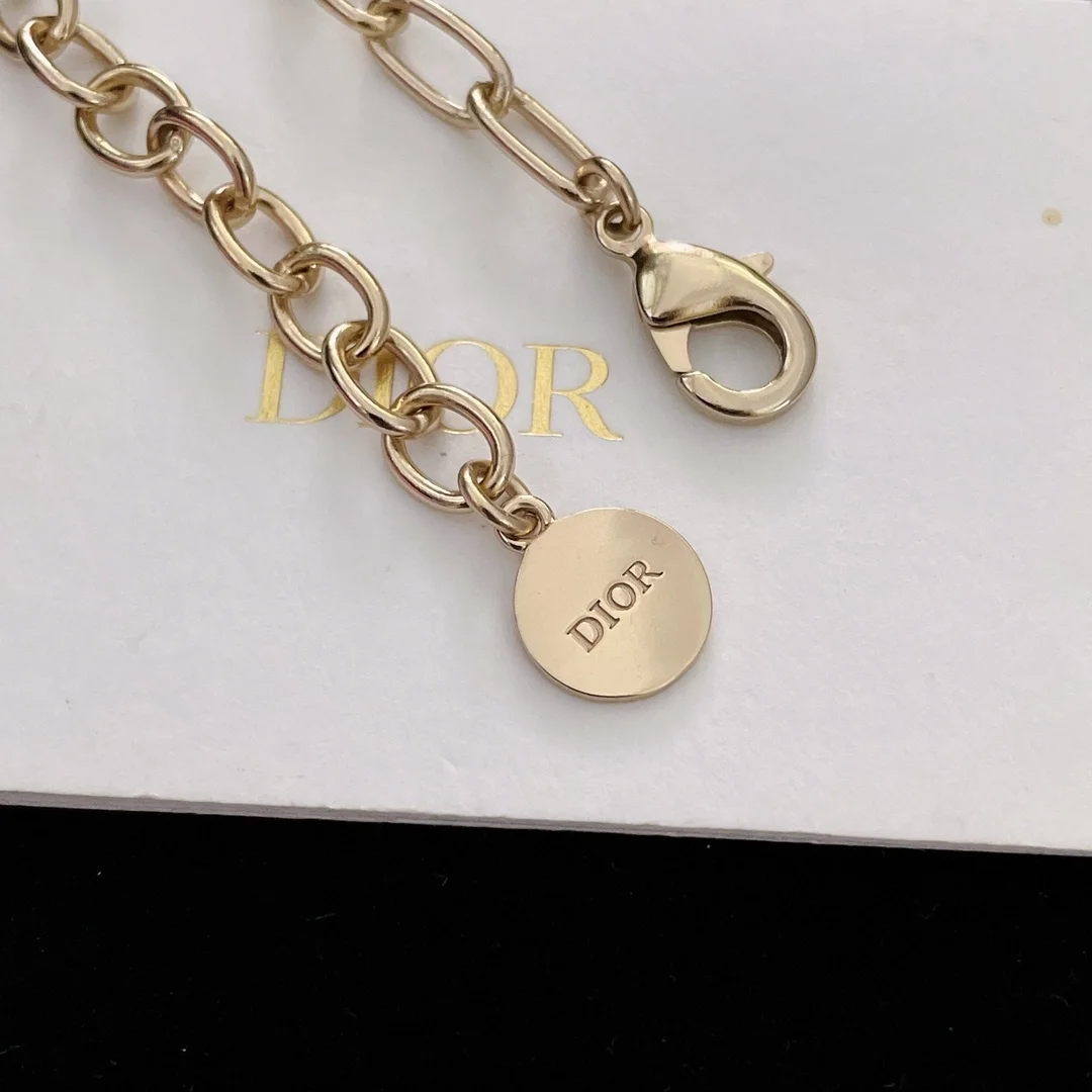 디올 레이디 골드 피니쉬 목걸이