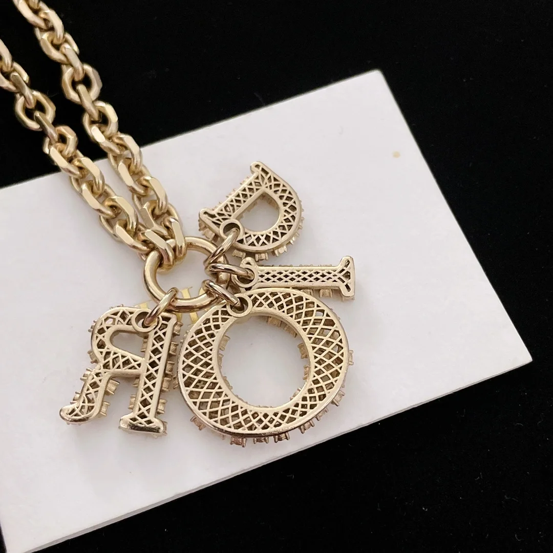 디올 레이디 골드 피니쉬 목걸이