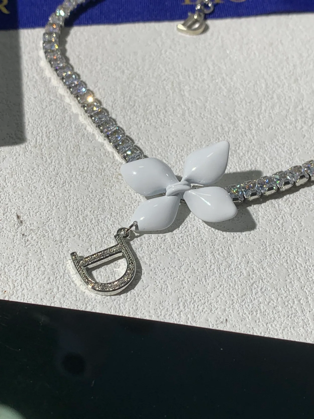 디올 라인스톤 초커 목걸이