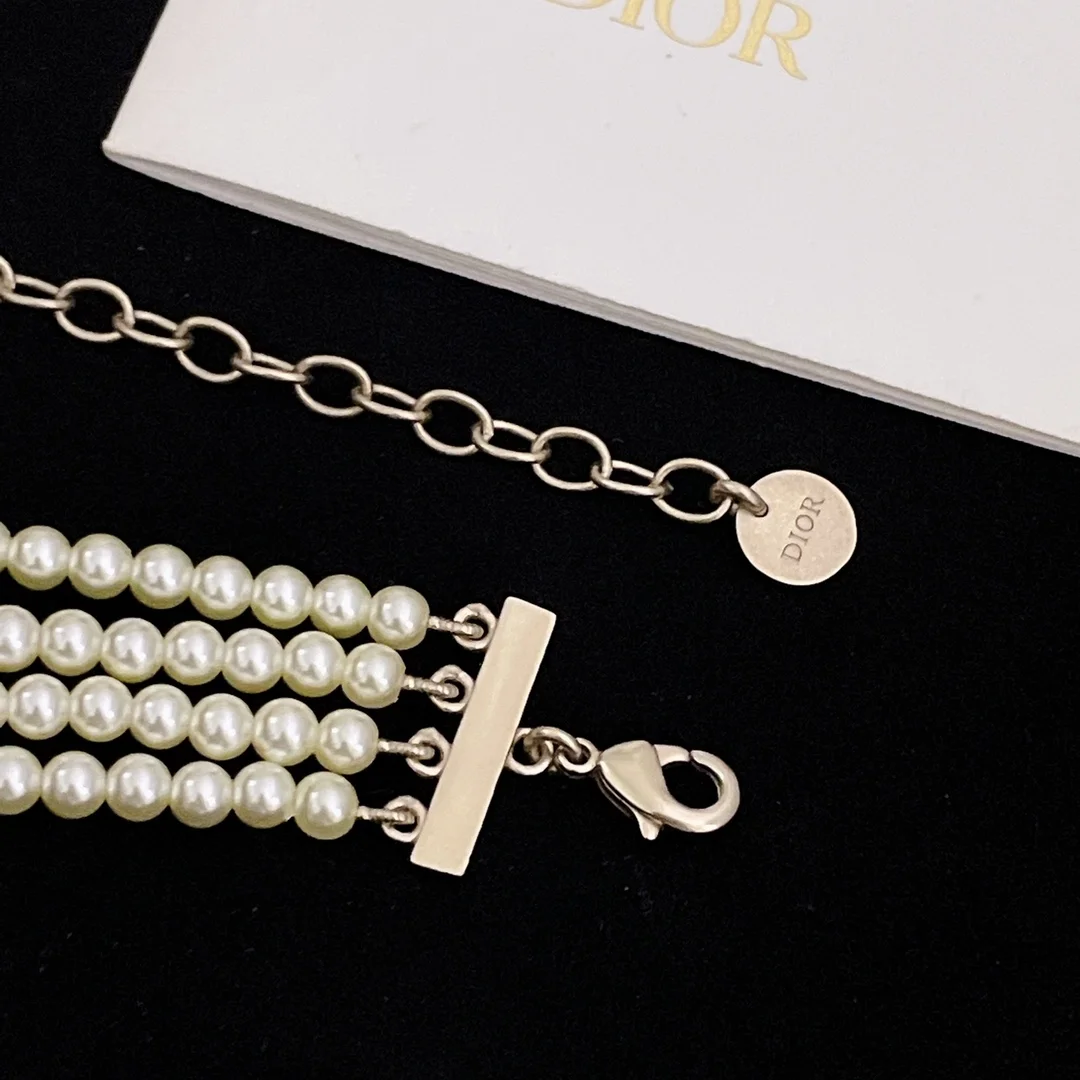 디올 라 파리지앵 초커 골드 피니쉬 목걸이