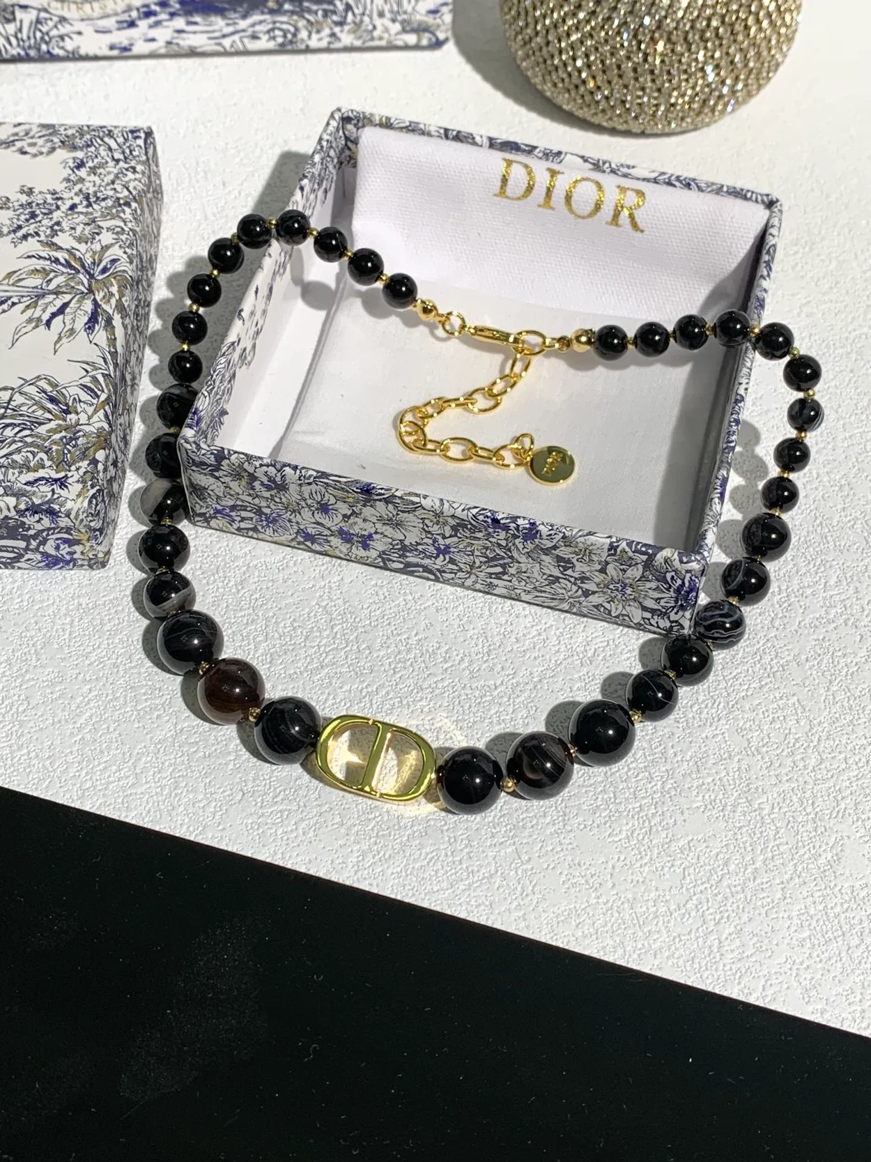 디올 30 몽테뉴 초커 블랙 펄 목걸이