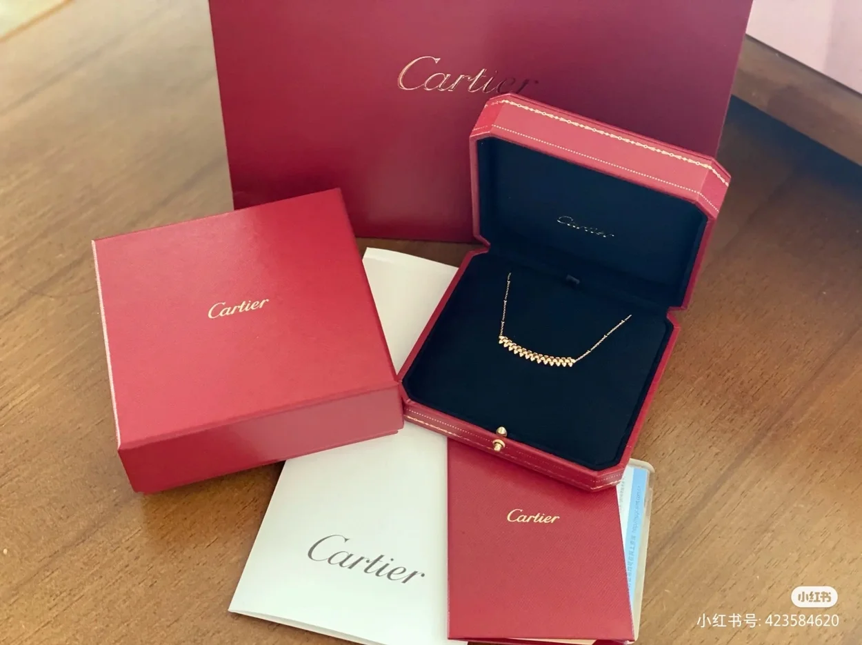 까르띠에 클래쉬 드 핑크 골드 다이아몬드 목걸이 N7424312