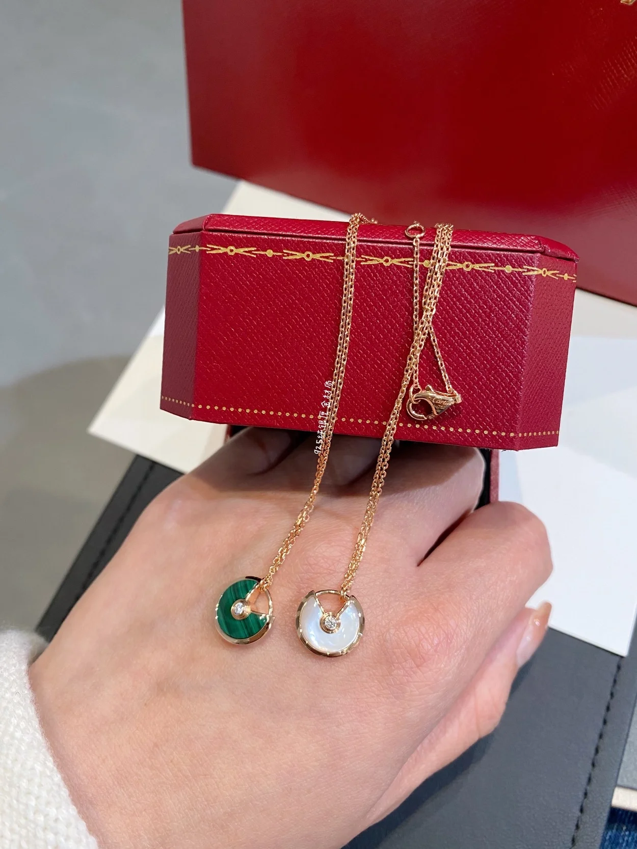 까르띠에 아뮬레뜨 드 목걸이 B7224542