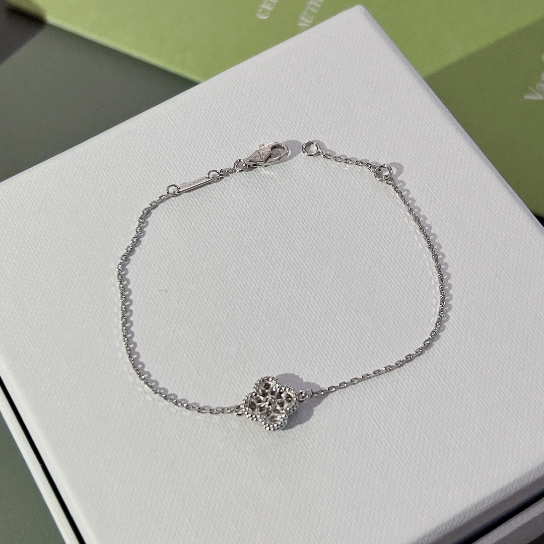 반클리프 앤 아펠 스위트 알함브라 1 모티브 팔찌