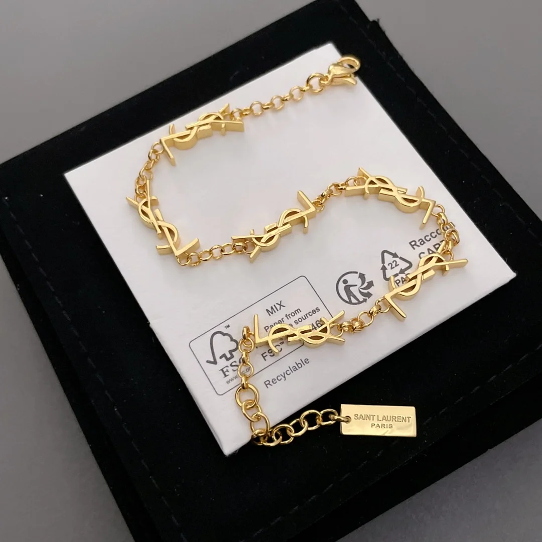 생로랑 메탈 CASSANDRE 멀티 참 팔찌