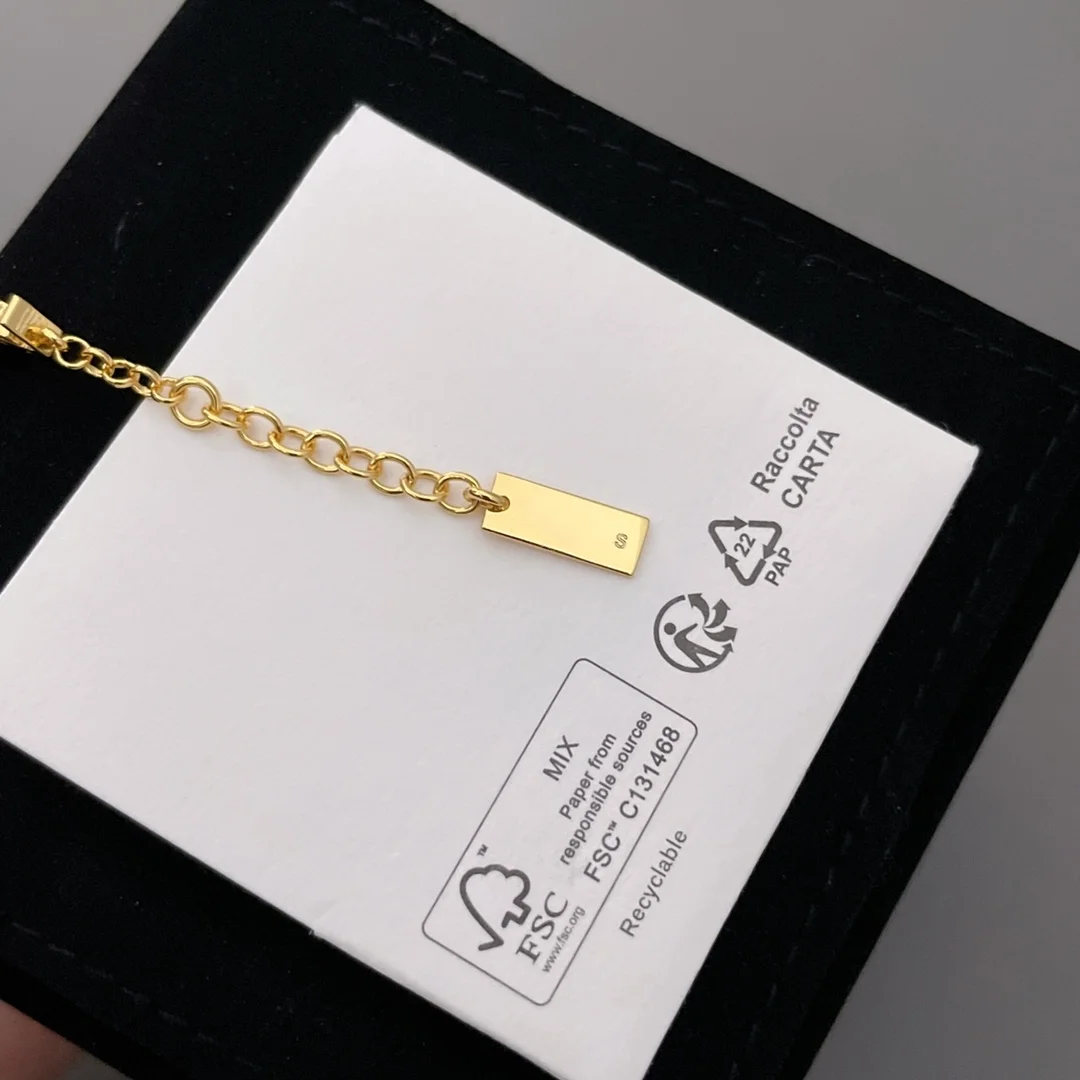 생로랑 메탈 CASSANDRE 멀티 참 팔찌