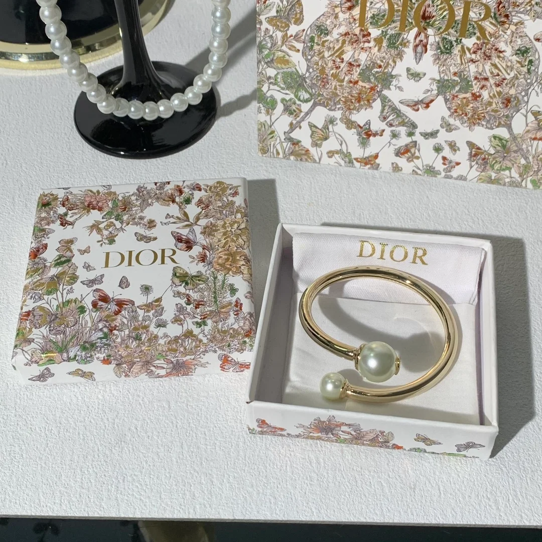 디올 Tribales Balloon 뱅글