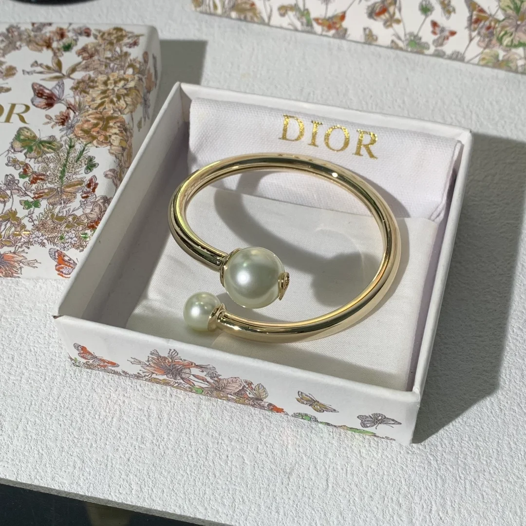 디올 Tribales Balloon 뱅글