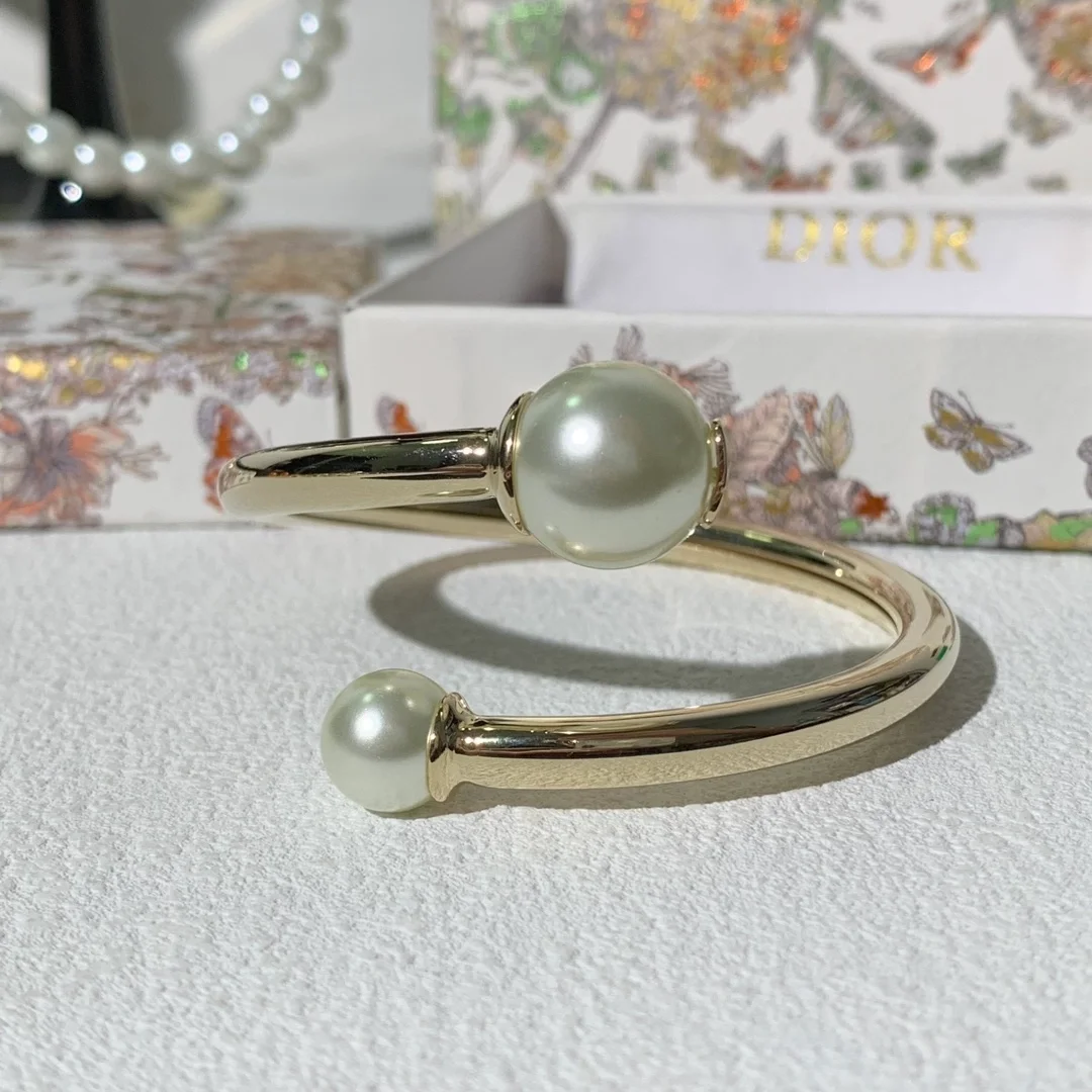 디올 Tribales Balloon 뱅글