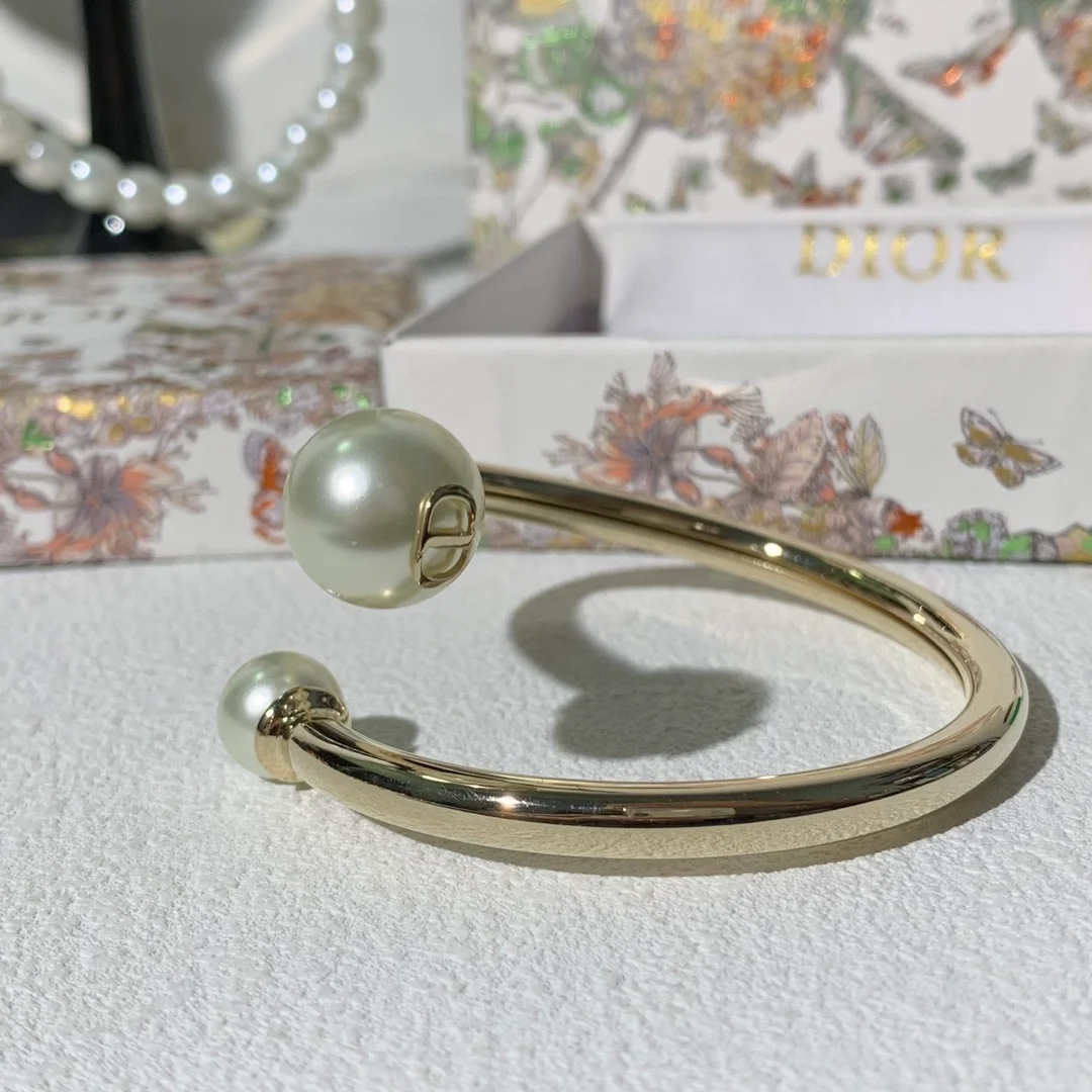 디올 Tribales Balloon 뱅글