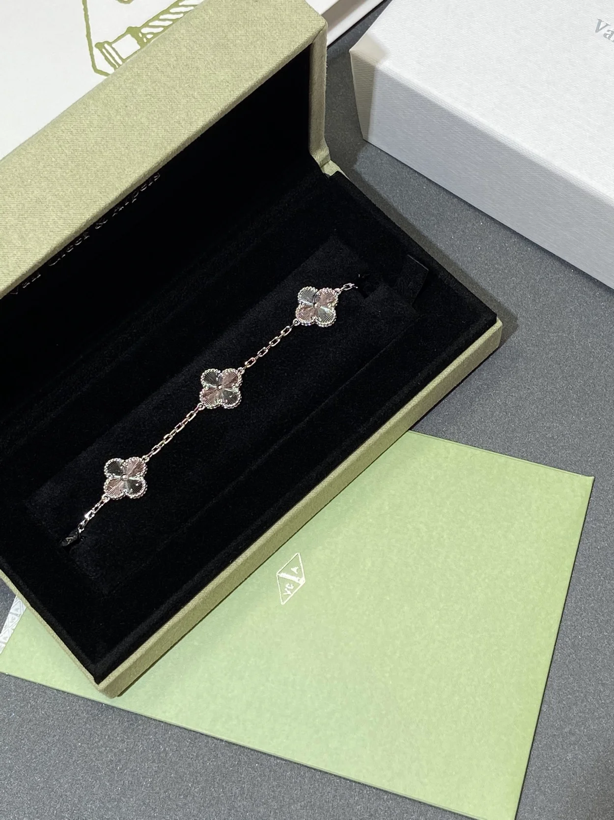 반클리프 앤 아펠 빈티지 알함브라 5 모티브 팔찌