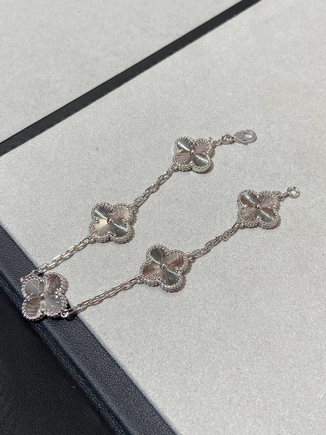 반클리프 앤 아펠 빈티지 알함브라 5 모티브 팔찌