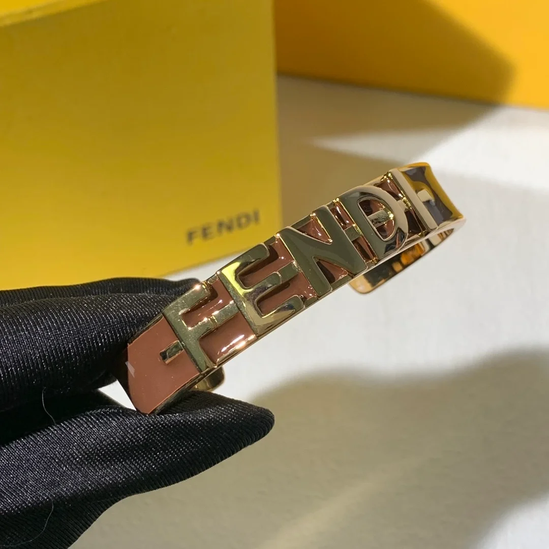 펜디 펜디그라피 뱅글