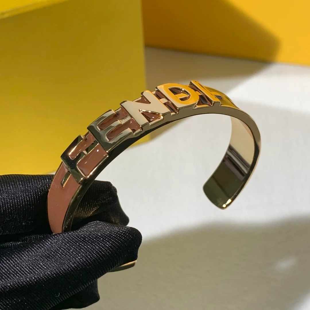 펜디 펜디그라피 뱅글