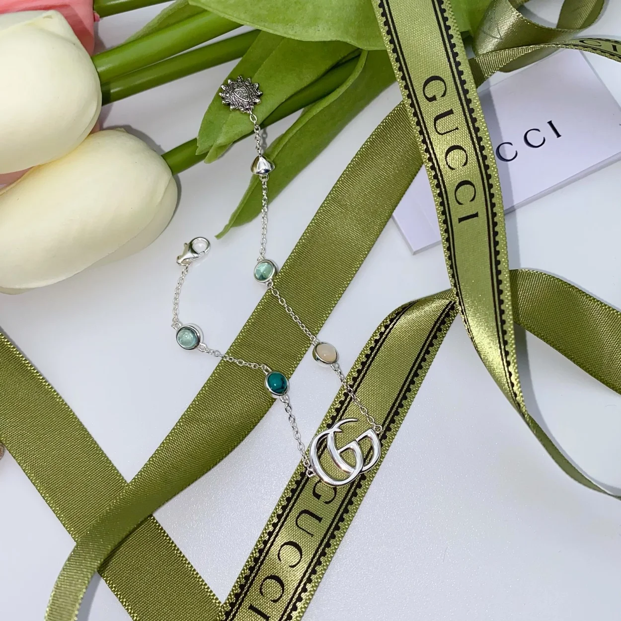 구찌 더블 G 자개 팔찌