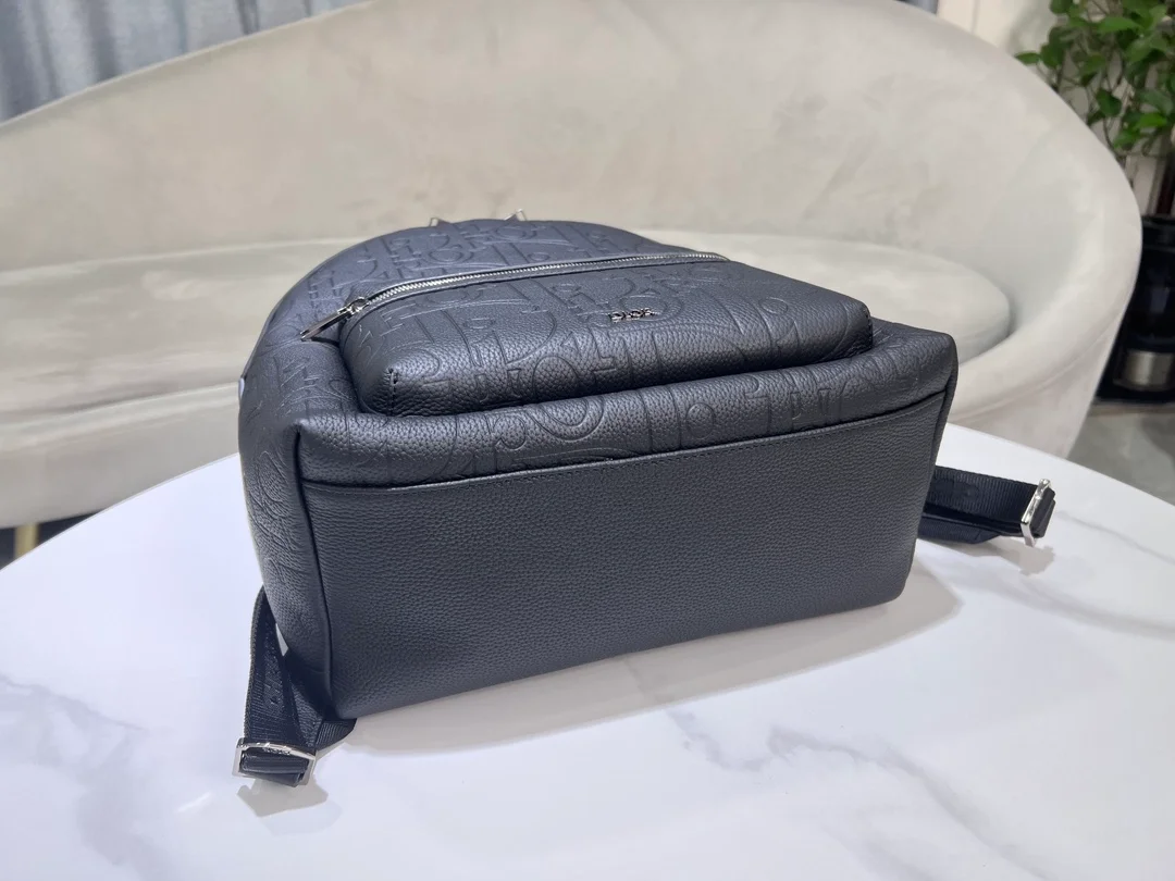 디올 라이더 2.0 지퍼 백팩 블랙