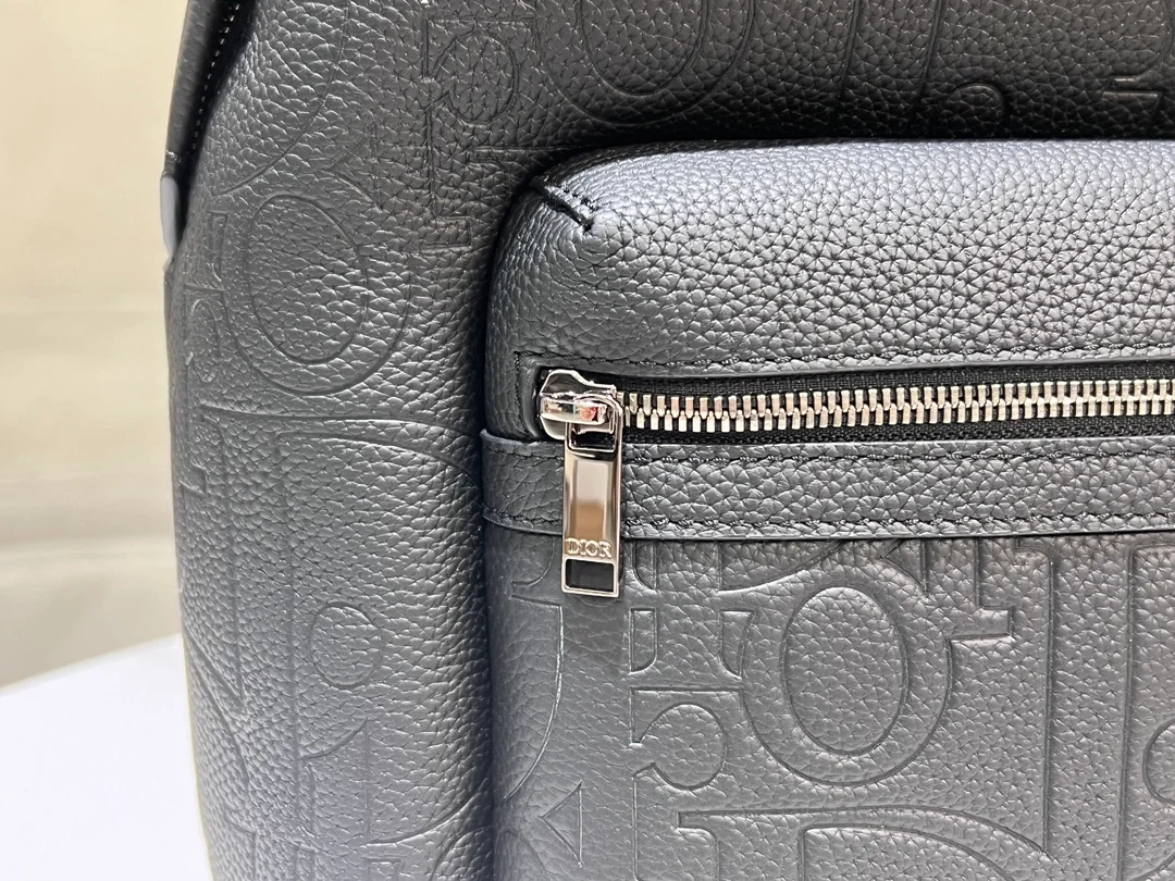 디올 라이더 2.0 지퍼 백팩 블랙