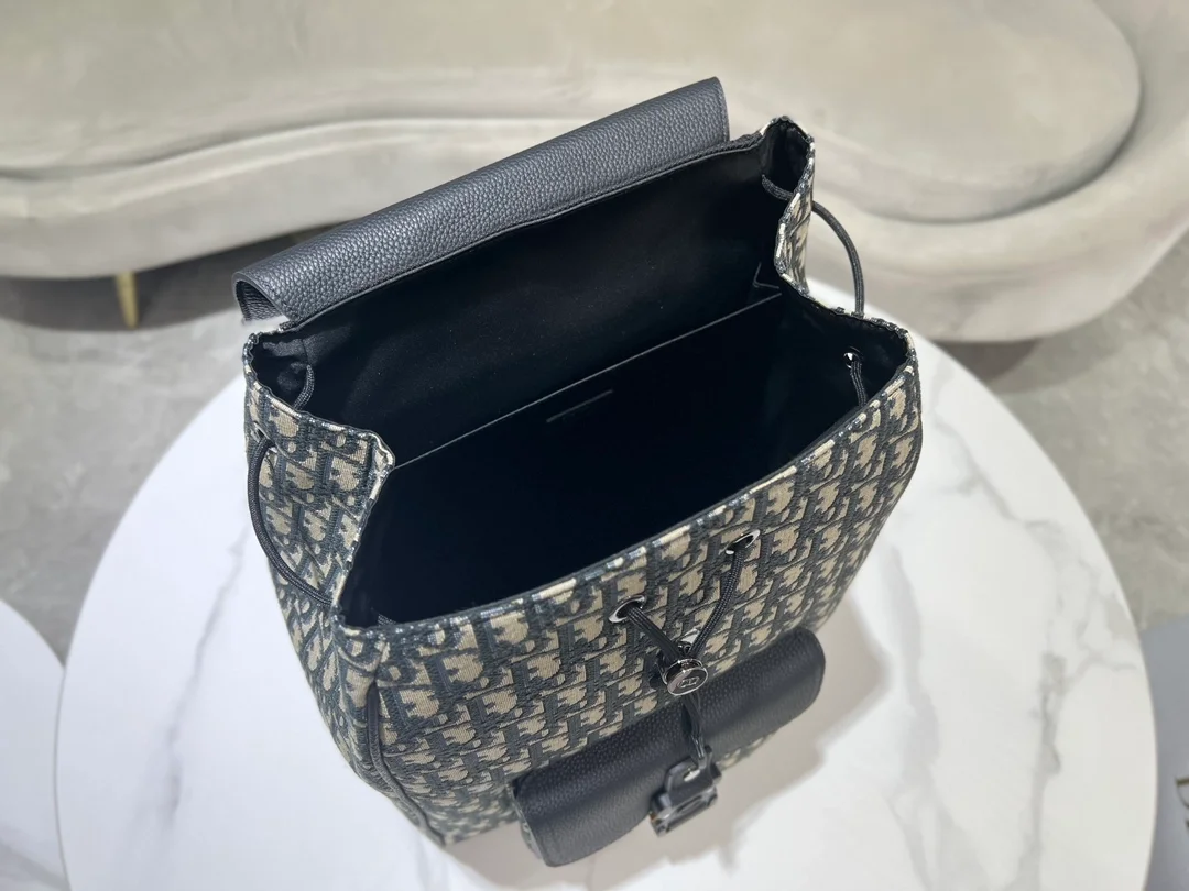 디올 saddle 베이지 블랙 오블리크 자카드 백팩