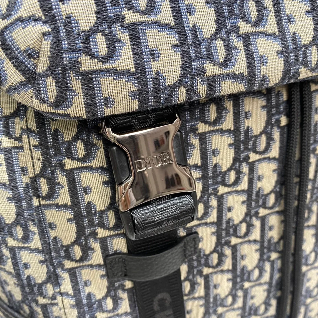 디올 오블리크 익스플로러 백팩 베이지