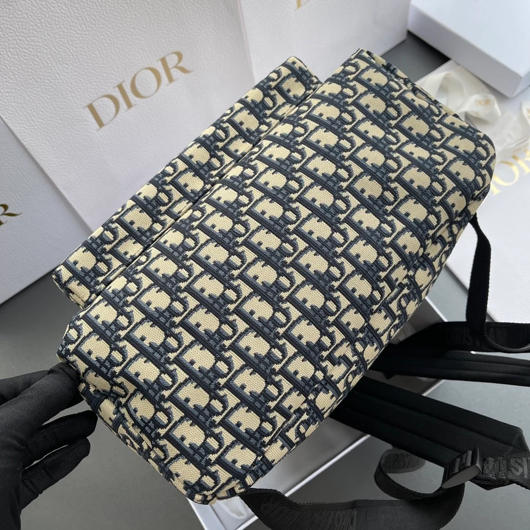 디올 오블리크 자카드 트래블 백팩 블루