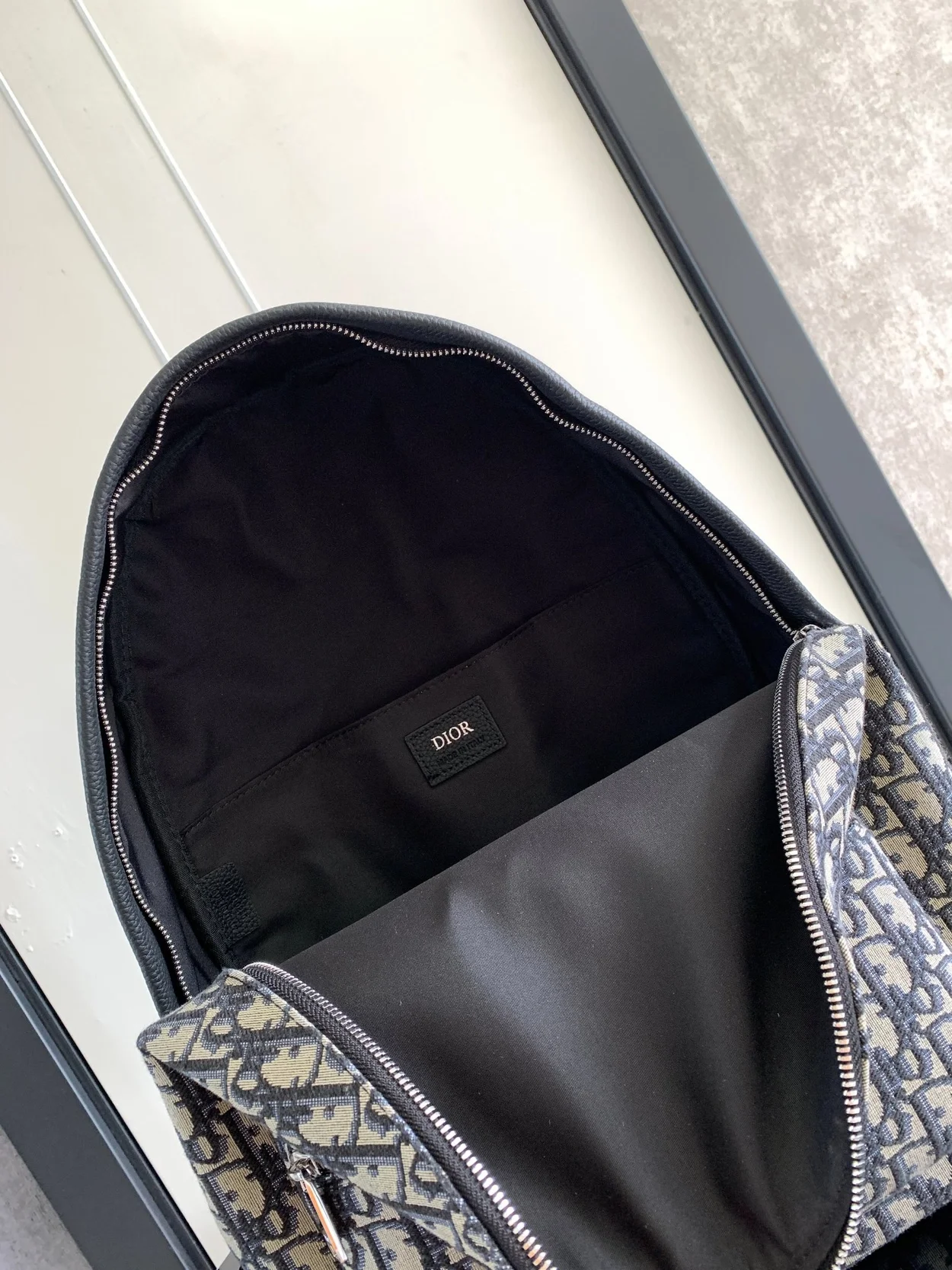 디올 라이더 백팩 베이지