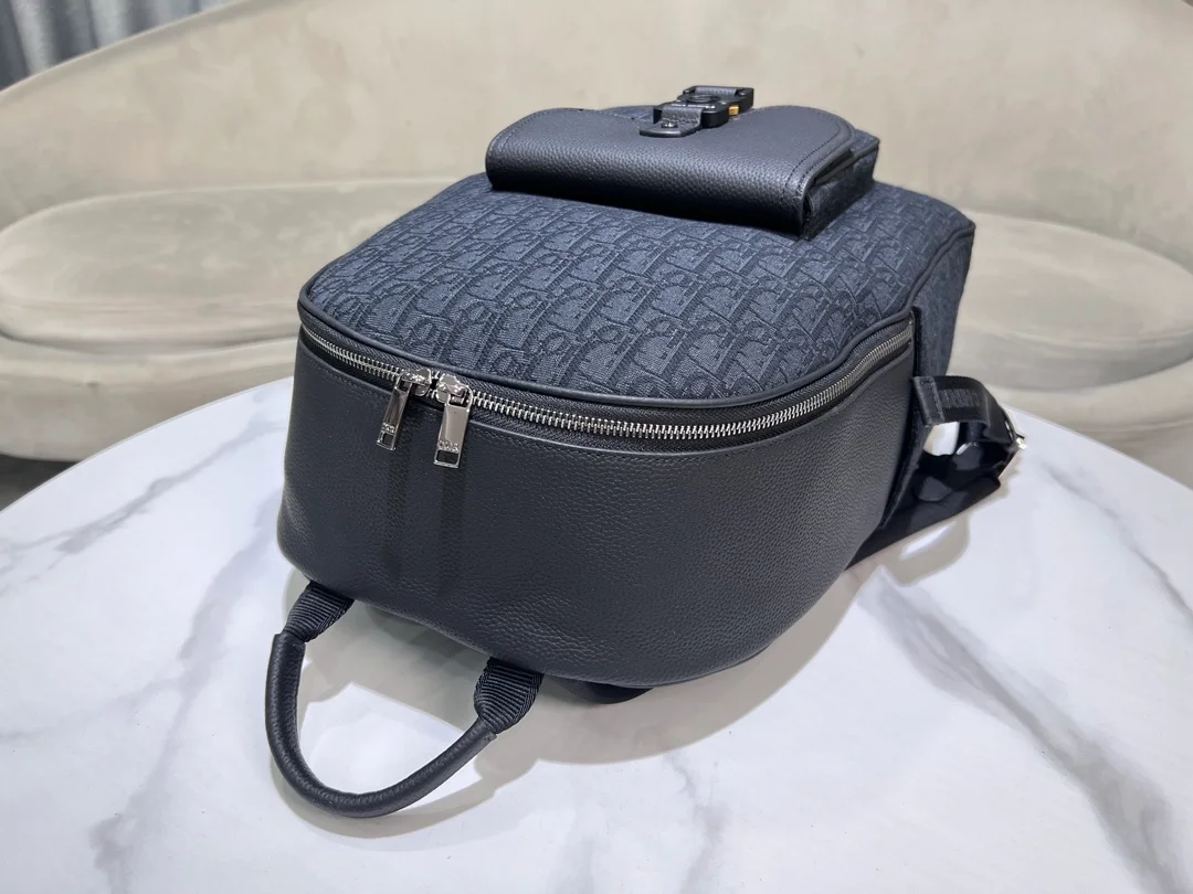 디올 오블리크 자카드 새들 지퍼 백팩