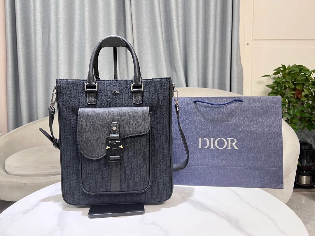 디올 오블리크 자카드 새들 토트백 블랙 그레인