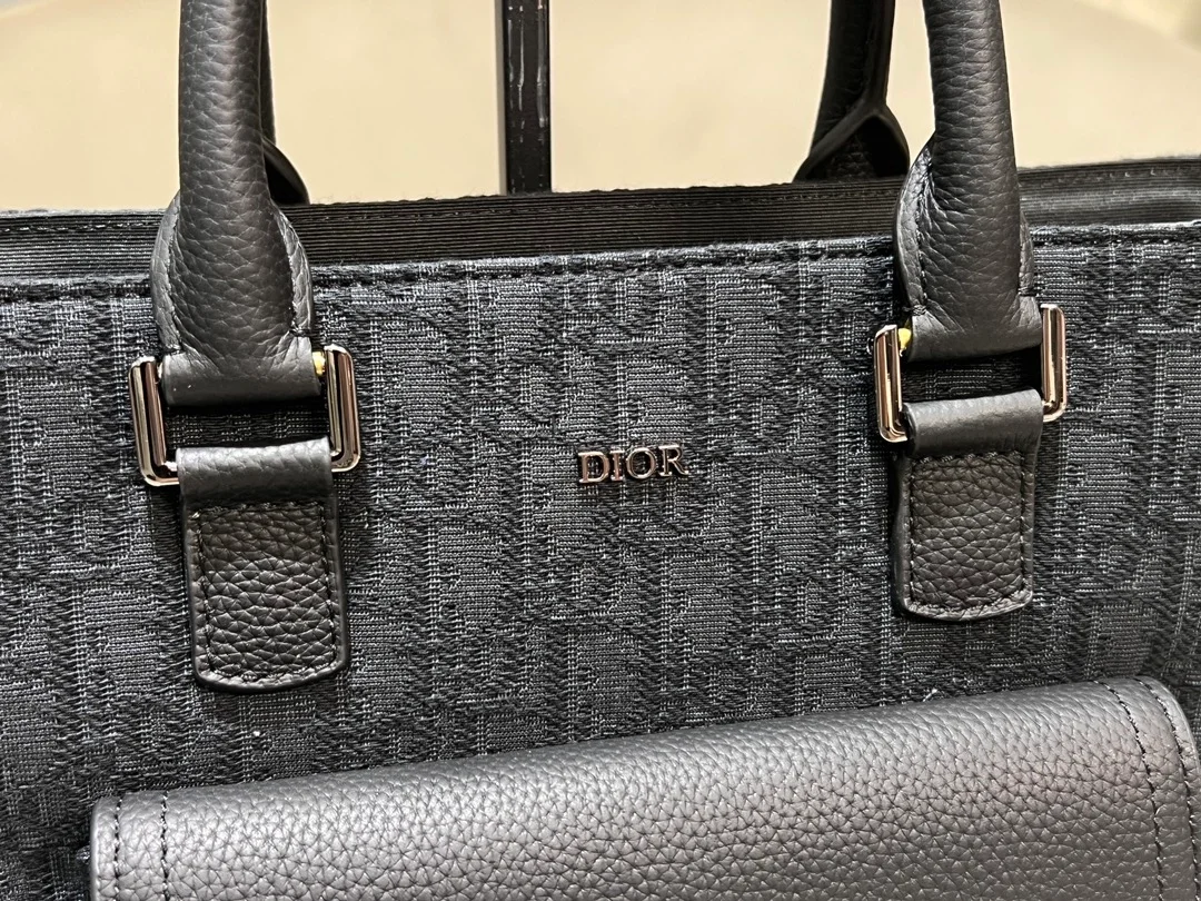 디올 오블리크 자카드 새들 토트백 블랙 그레인