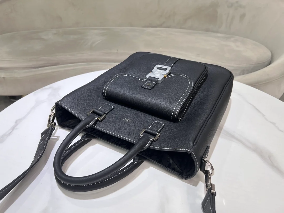 디올 새들 토트백 블랙 그레인