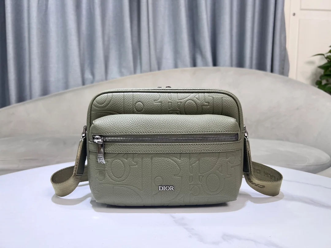 디올 라이더 2.0 집 메신저 백 카키