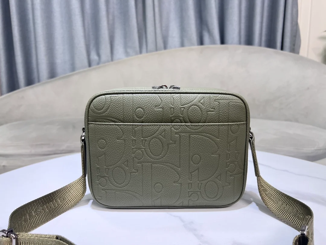 디올 라이더 2.0 집 메신저 백 카키