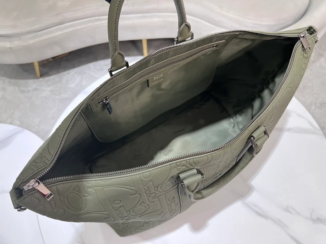 디올 위켄더 40 백 카키 그래피티