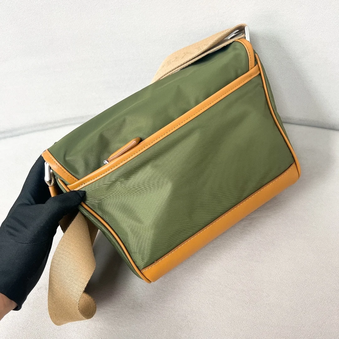 프라다 리나일론 레더 숄더백 그린