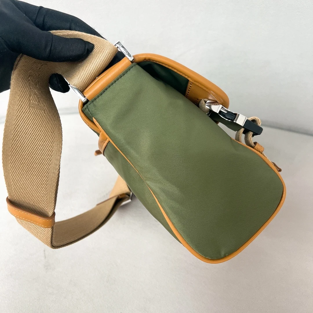 프라다 리나일론 레더 숄더백 그린