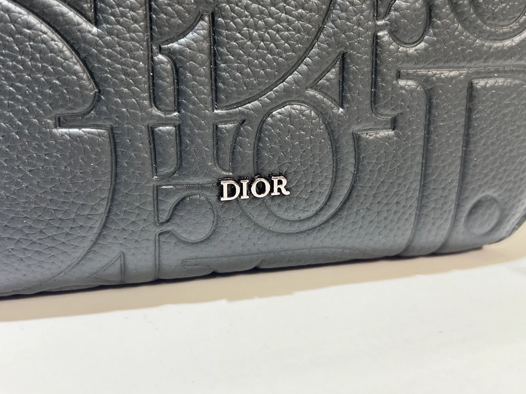 디올 스트랩 지퍼 파우치 블랙