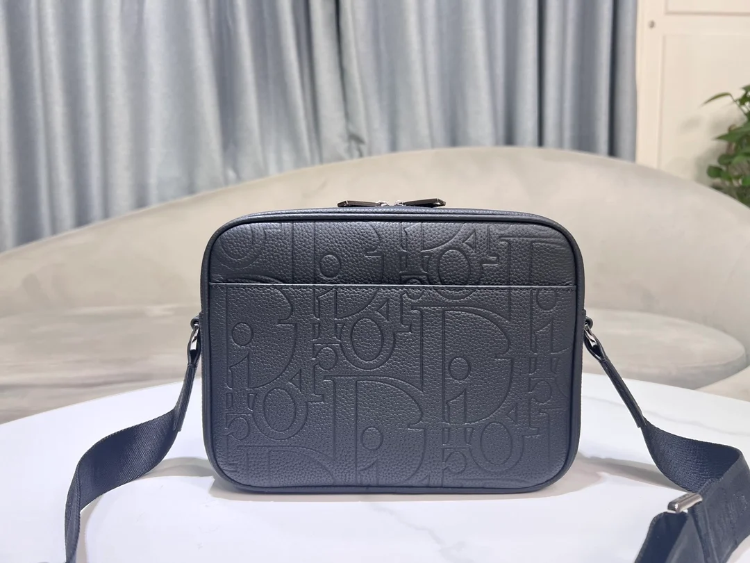 디올 라이더 2.0 지퍼 메신저백 블랙