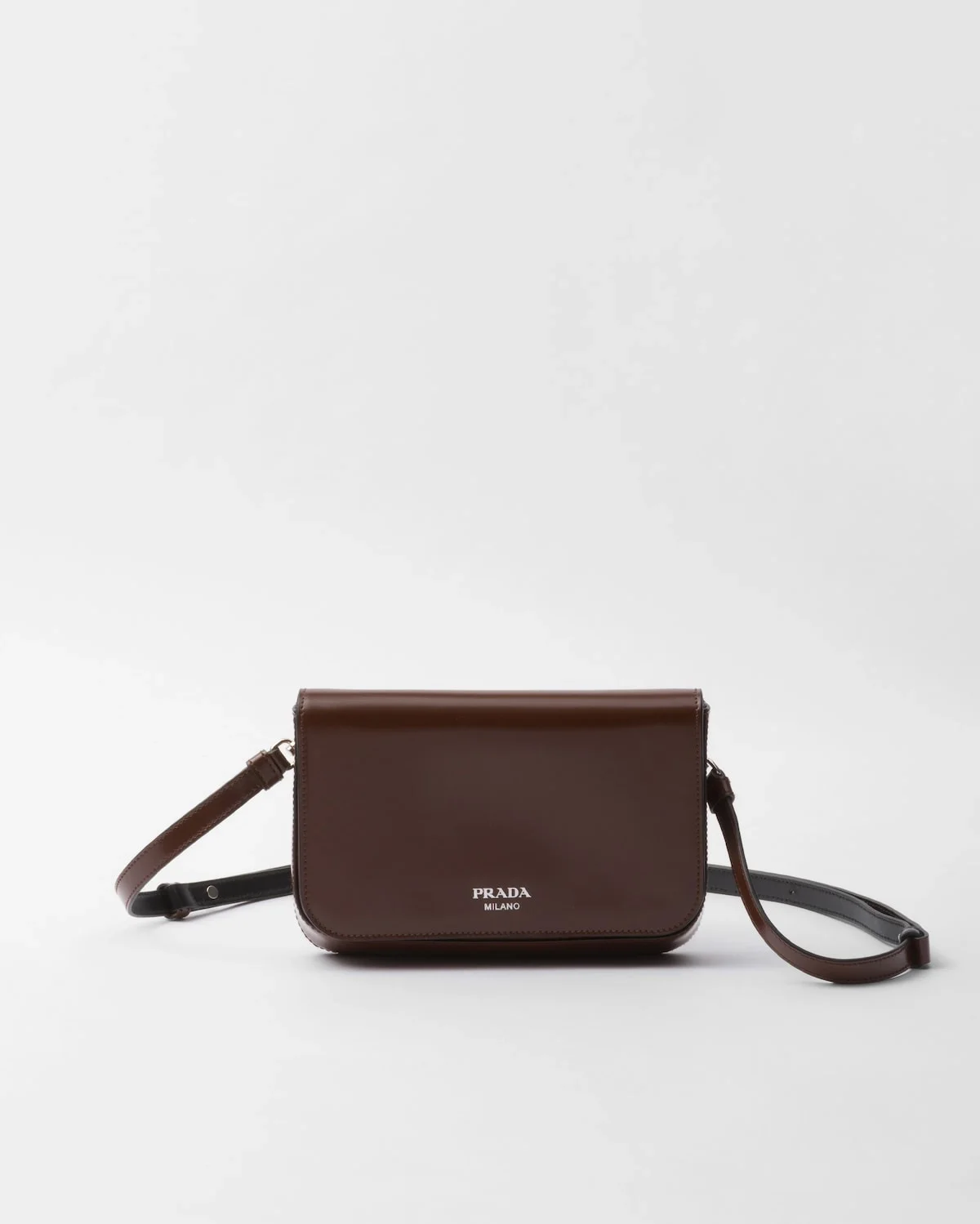 프라다 브러쉬드 레더 미니 크로스백 브라운
