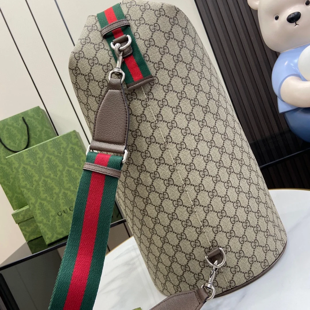 구찌 탑 핸들 GG 더플 백