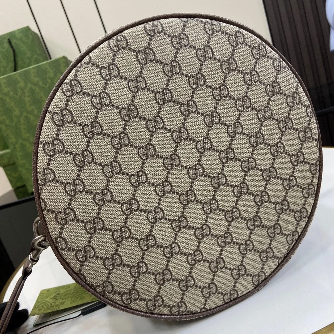 구찌 탑 핸들 GG 더플 백