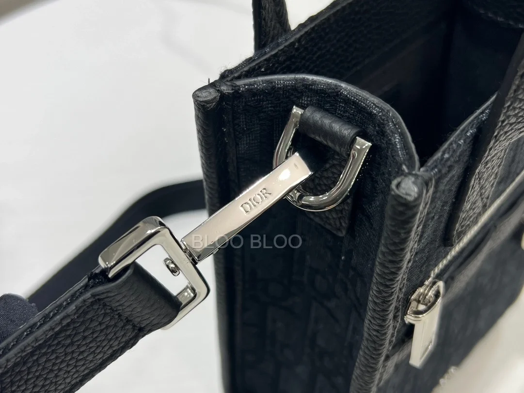 디올 사파리 노스 사우스 미니 토트백 블랙