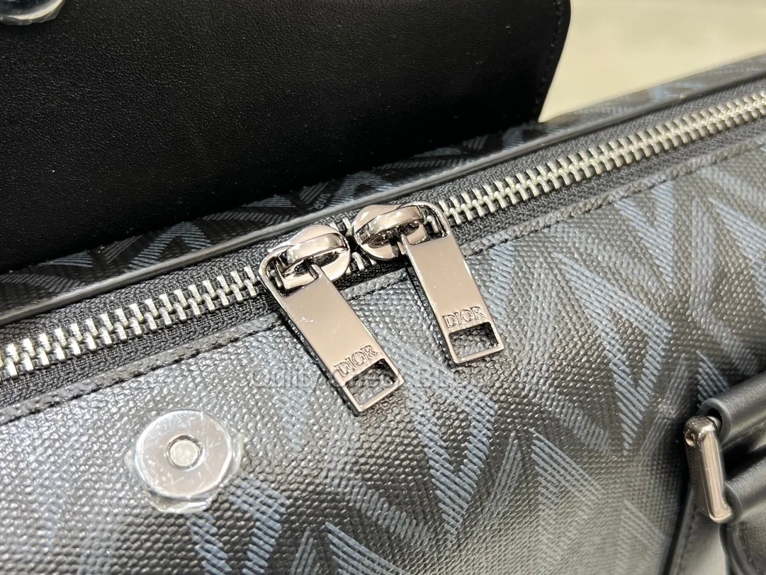 디올 다이아몬드 Lingot 브리프케이스