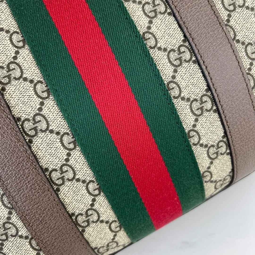 구찌 사보이 미디엄 더플백