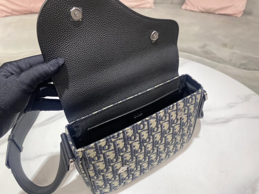 디올 새들 미니 메신저 백 베이지