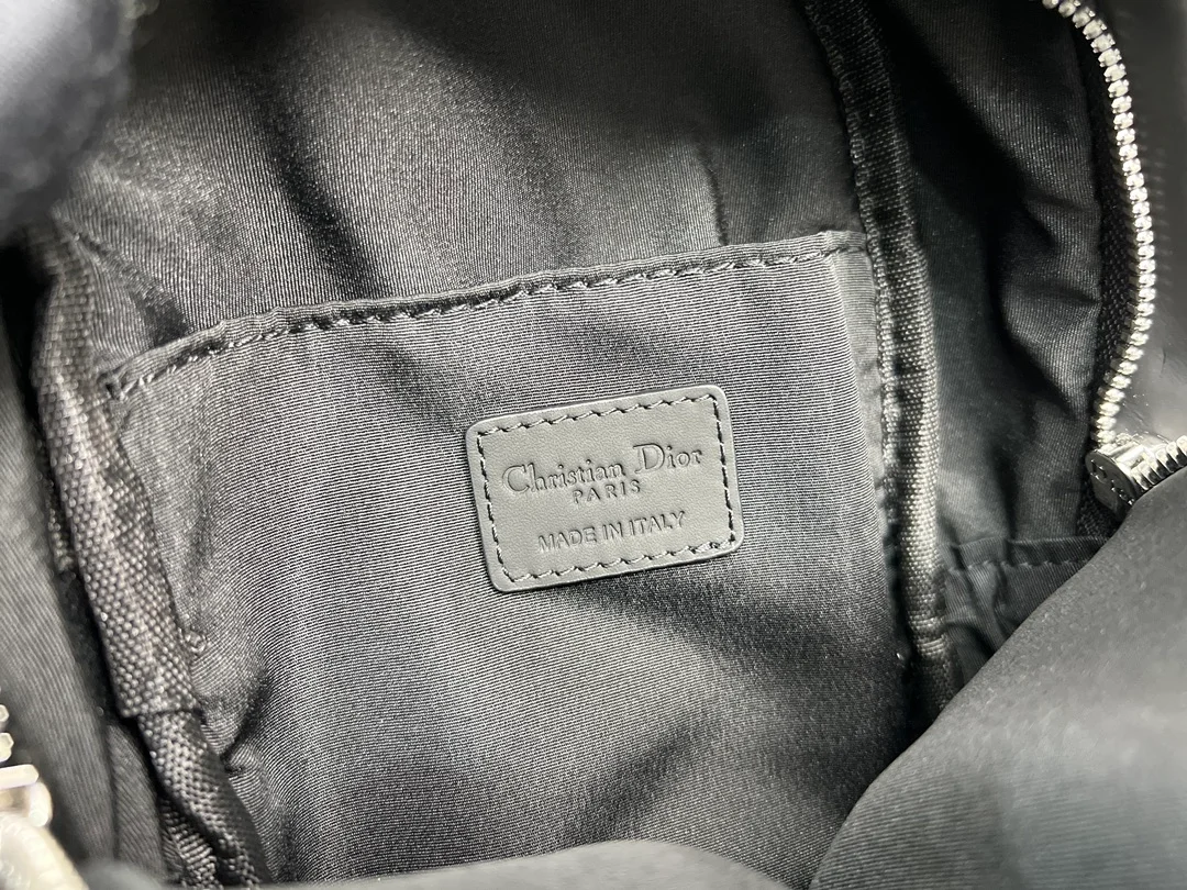 디올 오블리크 미니 라이더 슬링 백