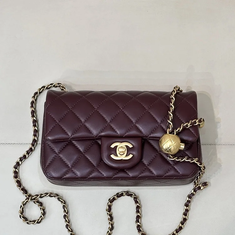 샤넬 클래식 골드 뉴미니 골든볼 AS1787